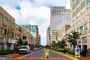 1916 Logan Manor Dr, Reston, VA 20190 - Photo 55