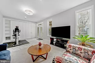 1916 Logan Manor Dr, Reston, VA 20190 - Photo 29