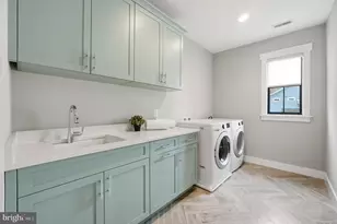 315 Charles St SE, Vienna, VA 22180 - Photo 39