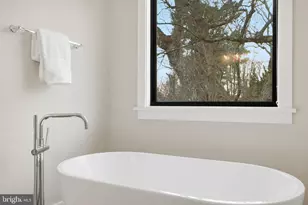 315 Charles St SE, Vienna, VA 22180 - Photo 49