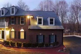 6608 Stonecrest Ln, Fairfax Station, VA 22039 - Photo 3