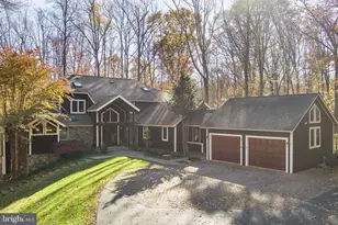 10755 Riverscape Run, Great Falls, VA 22066 - Photo 5