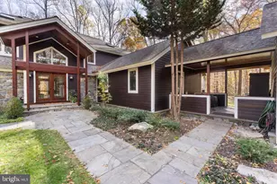 10755 Riverscape Run, Great Falls, VA 22066 - Photo 7