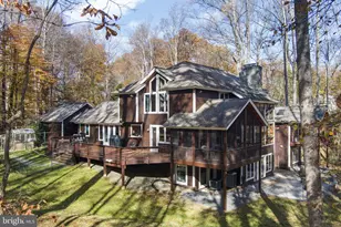 10755 Riverscape Run, Great Falls, VA 22066 - Photo 15