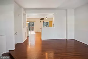 14317 Flomation Ct, Centreville, VA 20121 - Photo 11