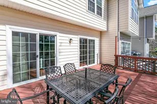 14317 Flomation Ct, Centreville, VA 20121 - Photo 9