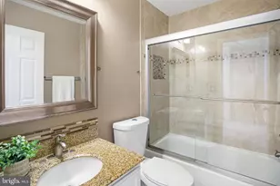 14317 Flomation Ct, Centreville, VA 20121 - Photo 23