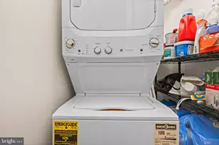 1914 Wilson Ln, McLean, VA 22102 - Photo 19