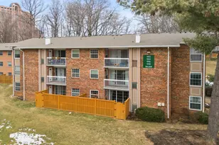 1914 Wilson Ln, McLean, VA 22102 - Photo 23