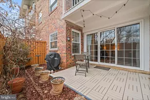1914 Wilson Ln, McLean, VA 22102 - Photo 21