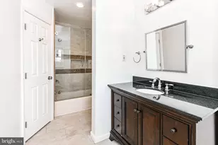 7518 Fairwood Ln, Falls Church, VA 22046 - Photo 23