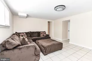 7518 Fairwood Ln, Falls Church, VA 22046 - Photo 25