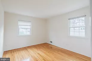 13715 Smallwood Ct, Chantilly, VA 20151 - Photo 29