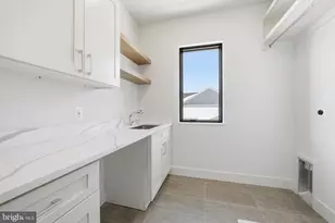 6816 Dean Dr, McLean, VA 22101 - Photo 51