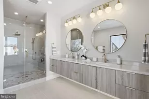 6816 Dean Dr, McLean, VA 22101 - Photo 57