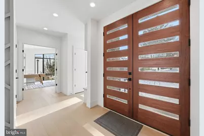 6816 Dean Drive, McLean, VA 22101 - Photo 9