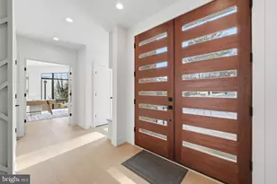 6816 Dean Dr, McLean, VA 22101 - Photo 9