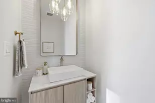 6816 Dean Dr, McLean, VA 22101 - Photo 11
