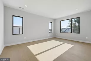 6816 Dean Dr, McLean, VA 22101 - Photo 37