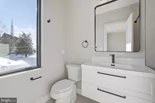 6816 Dean Dr, McLean, VA 22101 - Photo 47