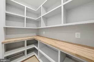 6816 Dean Dr, McLean, VA 22101 - Photo 33