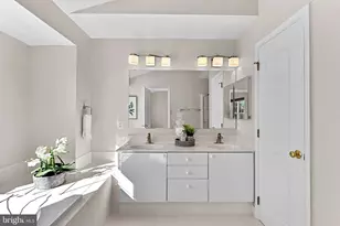 1733 Stuart Pointe Ln, Herndon, VA 20170 - Photo 29