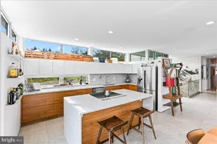 10222 Van Thompson Rd, Fairfax Station, VA 22039 - Photo 9