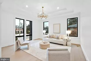 942 Dead Run Dr, McLean, VA 22101 - Photo 17