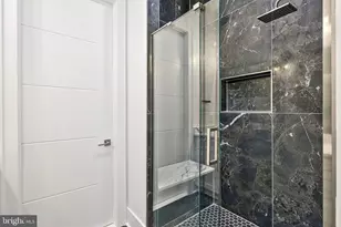 942 Dead Run Dr, McLean, VA 22101 - Photo 35