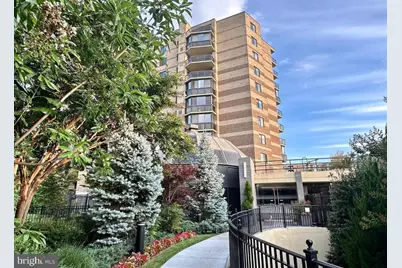 8380 Greensboro Drive #925, McLean, VA 22102 - Photo 3