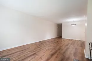 10300 Appalachian Cir, Oakton, VA 22124 - Photo 7