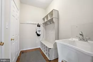 5219 Whisper Willow Dr, Fairfax, VA 22030 - Photo 15