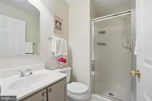 5219 Whisper Willow Dr, Fairfax, VA 22030 - Photo 25