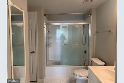 2726 Gallows Road #915, Vienna, VA 22180 - Photo 17