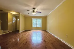 3950 Collis Oak Ct, Fairfax, VA 22033 - Photo 3