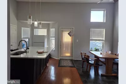 14641 Seasons Drive, Centreville, VA 20120 - Photo 5