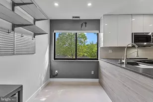 11120 Harbor Ct, Reston, VA 20191 - Photo 5