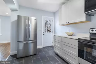 3010 Rogers Dr, Falls Church, VA 22042 - Photo 9