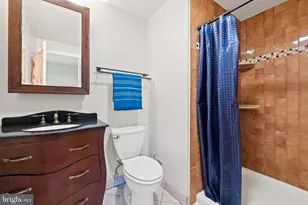 6116 Kings Color Dr, Fairfax, VA 22030 - Photo 19