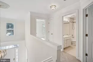 11928 Parkside Dr, Fairfax, VA 22033 - Photo 37