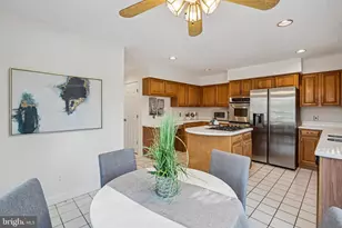 11928 Parkside Dr, Fairfax, VA 22033 - Photo 11