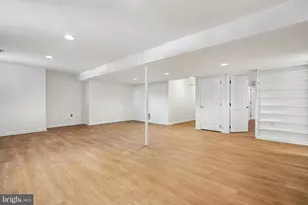 11928 Parkside Dr, Fairfax, VA 22033 - Photo 49