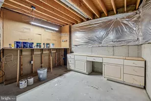 11928 Parkside Dr, Fairfax, VA 22033 - Photo 57