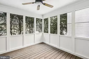 11928 Parkside Dr, Fairfax, VA 22033 - Photo 59