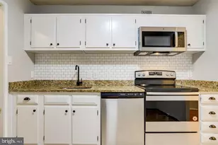 2300 Pimmit Dr, Falls Church, VA 22043 - Photo 23