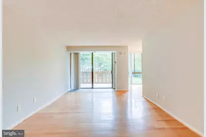 2300 Pimmit Drive #102, Falls Church, VA 22043 - Photo 5