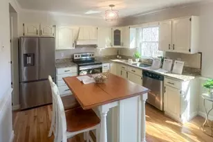 9984 Whitewater Dr, Burke, VA 22015 - Photo 11