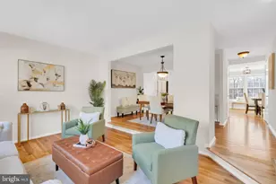 9984 Whitewater Dr, Burke, VA 22015 - Photo 7