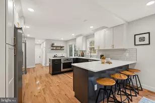 2678 Oakton Glen Dr, Vienna, VA 22181 - Photo 13