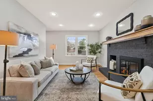 2678 Oakton Glen Dr, Vienna, VA 22181 - Photo 21